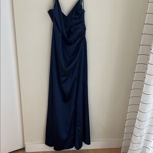 Elegant Navy Blue Evening Gown